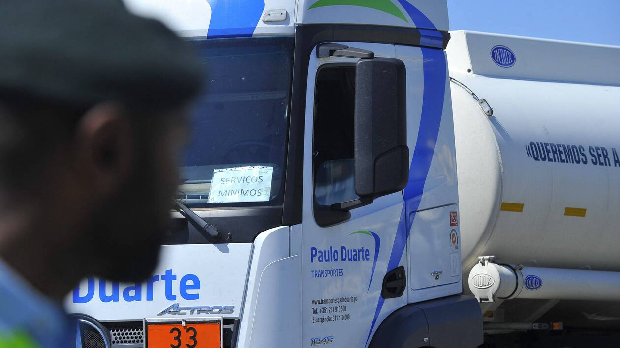 GRÈVE DES TRANSPORTEURS DE CARBURANT AU PORTUGAL 1 greve des transporteurs de carburant