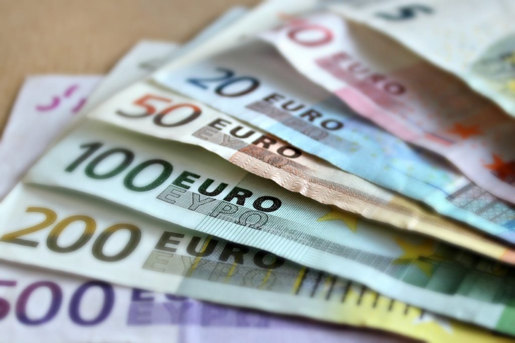 Le SMIC portugais passe à 705 euros • Vivre au Portugal Consulting